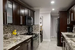 705 NW 8th Ave, Florida City, FL 33034 - Photo 4