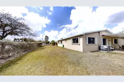 705 NW 8th Ave, Florida City, FL 33034 - Photo 2