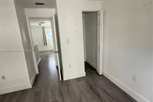 821 SW 2nd St, Miami, FL 33130 - Photo 6