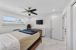3922 NE 166th St, North Miami Beach, FL 33160 - Photo 12