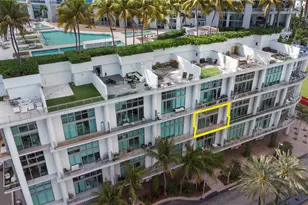 90 SW 3rd St, Miami, FL 33130 - Photo 1