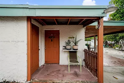 1385 NE 130th St, North Miami, FL 33161 - Photo 18