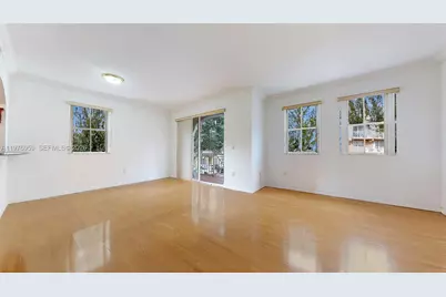 8980 W Flagler St #201, Miami, FL 33174 - Photo 30