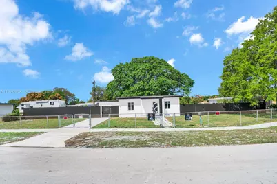 16320 NW 19 Ct, Miami Gardens, FL 33054 - Photo 4