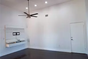 422 SW 88th Pl, Miami, FL 33174 - Photo 4