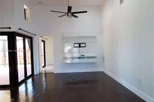 422 SW 88th Pl, Miami, FL 33174 - Photo 2