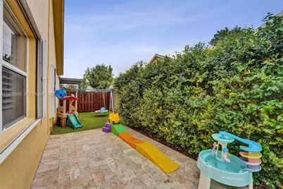 9304 Arborwood Cir, Davie, FL 33328 - Photo 42