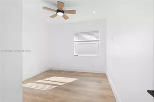 461 SW 1st St, Boca Raton, FL 33432 - Photo 16