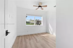 461 SW 1st St, Boca Raton, FL 33432 - Photo 18