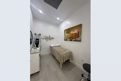 Med Spa Near Fiu, Sweetwater, FL 33174 - Photo 6