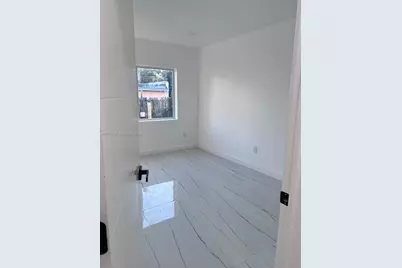 1630 SW 20th St #1, Miami, FL 33145 - Photo 16