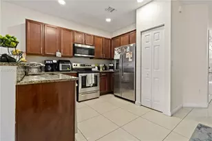 10268 NW 88th Terrace, Doral, FL 33178 - Photo 12