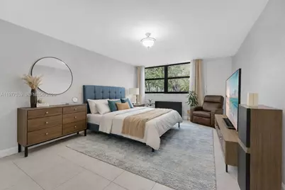 16200 Golf Club Rd #102, Weston, FL 33326 - Photo 14