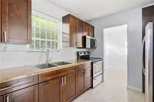 901 NW 55th St, Miami, FL 33127 - Photo 4