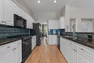 1150 Fairfield Meadows Dr, Weston, FL 33327 - Photo 18