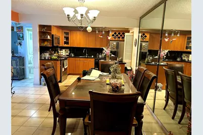 11219 SW 33 Rd Circle Pl 11219 SW 33 Rd Cir Pl, Miami, FL 33165 - Photo 2