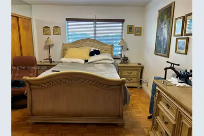 11219 SW 33 Rd Circle Pl 11219 SW 33 Rd Cir Pl, Miami, FL 33165 - Photo 6