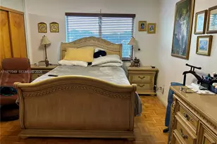 11219 SW 33 Rd Circle Pl 11219 SW 33 Rd Cir Pl, Miami, FL 33165 - Photo 6