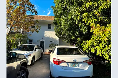 11219 SW 33 Rd Circle Pl 11219 SW 33 Rd Cir Pl, Miami, FL 33165 - Photo 16