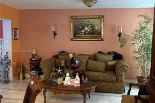 11219 SW 33 Rd Circle Pl 11219 SW 33 Rd Cir Pl, Miami, FL 33165 - Photo 4