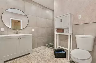 10450 NE 5th Ave, Miami Shores, FL 33138 - Photo 12