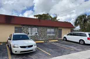 931 SW 80th Ave, North Lauderdale, FL 33068 - Photo 1