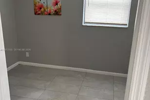 931 SW 80th Ave, North Lauderdale, FL 33068 - Photo 6