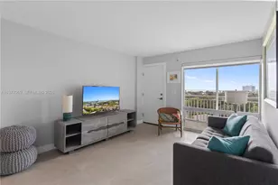 2611 N Riverside Dr, Pompano Beach, FL 33062 - Photo 18