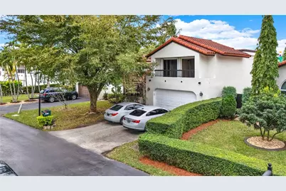 10528 SW 118th Pl, Miami, FL 33186 - Photo 1