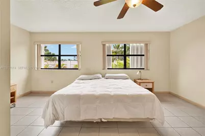 10528 SW 118th Pl, Miami, FL 33186 - Photo 24