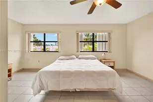 10528 SW 118th Pl, Miami, FL 33186 - Photo 24