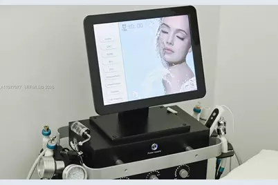 10780 Med Spa Near Fiu, Sweetwater, FL 33174 - Photo 20