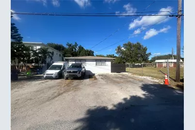 2929 NW 47th St #2, Miami, FL 33142 - Photo 1
