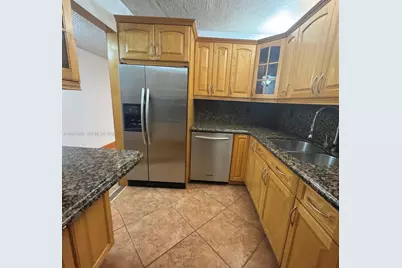 1855 W 60th St #425, Hialeah, FL 33012 - Photo 4