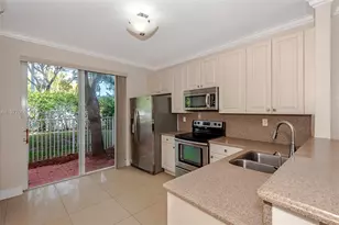 7919 NW 20th St, Pembroke Pines, FL 33024 - Photo 6