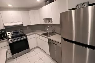 300 Bayview Dr, Sunny Isles Beach, FL 33160 - Photo 1