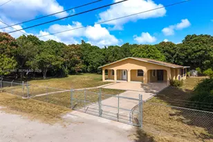 15401 SW 212th St, Miami, FL 33187 - Photo 32