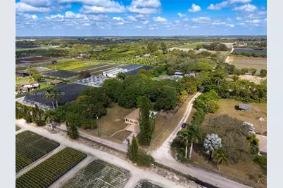 15401 SW 212th St, Miami, FL 33187 - Photo 38