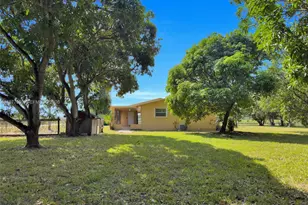 15401 SW 212th St, Miami, FL 33187 - Photo 34