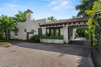 1028 NE 84th St, Miami, FL 33138 - Photo 4
