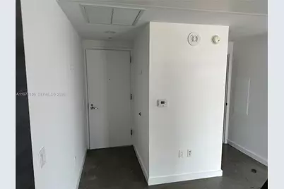 151 SE 1st St #1410, Miami, FL 33131 - Photo 12