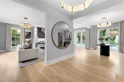 2887 Pine Tree Dr, Miami Beach, FL 33140 - Photo 10