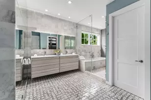 2887 Pine Tree Dr, Miami Beach, FL 33140 - Photo 22