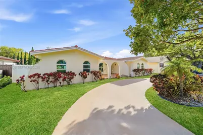 1880 NE 206th Ter, Miami, FL 33179 - Photo 2