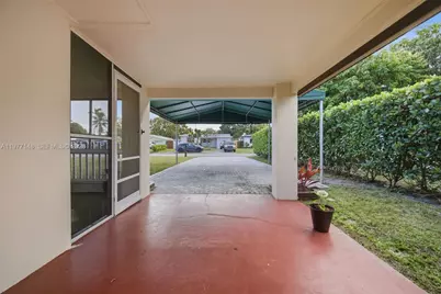 1455 NE 180th St, North Miami Beach, FL 33162 - Photo 34