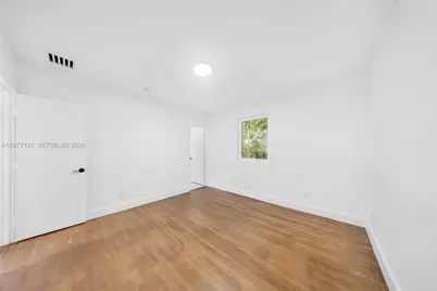 250 NW 98th St, Miami, FL 33150 - Photo 16