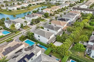 1402 Myrtle Oak Ter, Hollywood, FL 33021 - Photo 52