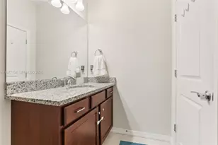 1402 Myrtle Oak Ter, Hollywood, FL 33021 - Photo 38