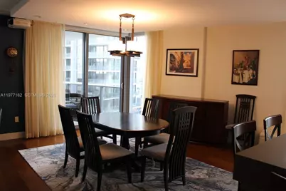 31 SE 6th St #1801, Miami, FL 33131 - Photo 6