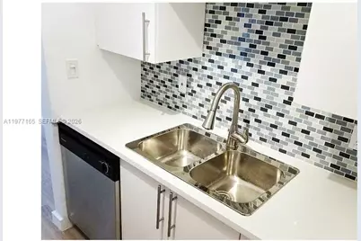 653 Michigan Ave #14, Miami Beach, FL 33139 - Photo 14